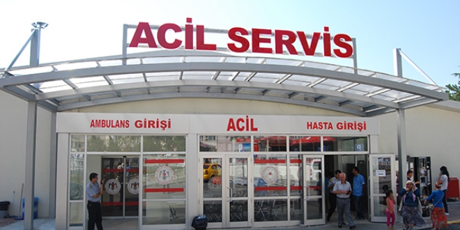 Beykoz'da 3. kattan düşen bebek ağır yaralandı
