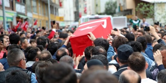 Şehit Uzman Çavuş Ergin son yolculuğuna uğurlandı