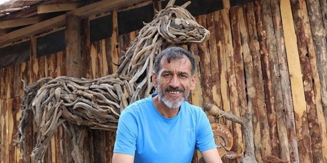 Tırını sattı heykeltıraş oldu