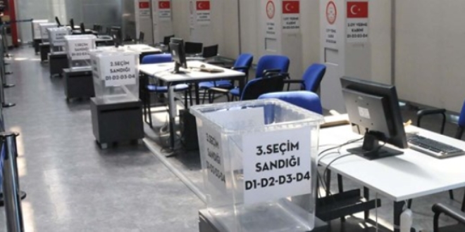 Atatürk Havalimanı'na seçim sandıkları kuruldu