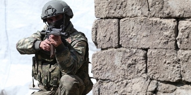 Şırnak'ta 3 kadın terörist teslim oldu