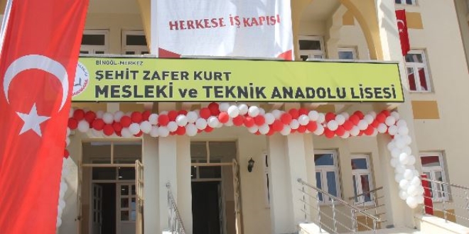 Şehit Özel Harekat Müdürünün adı okula verildi