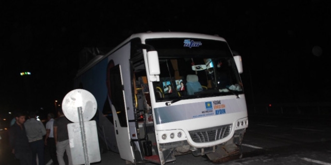 İYİ Parti seçim otobüsü kazaya karıştı: 6 kişi yaralı