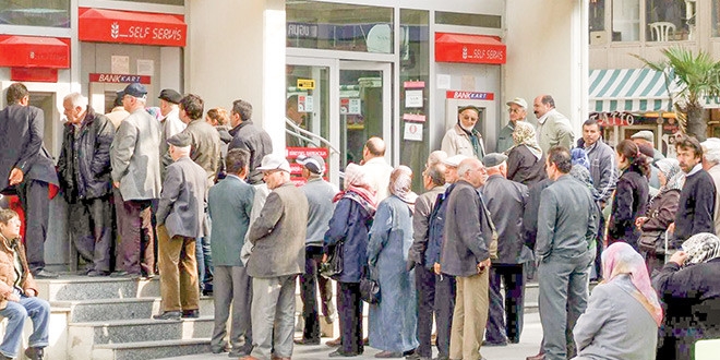 Devletten bayramda 50 milyar lira maaş