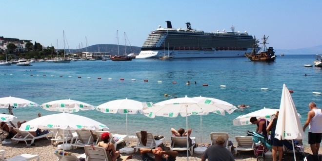 Bodrum'da adım atacak yer kalmadı