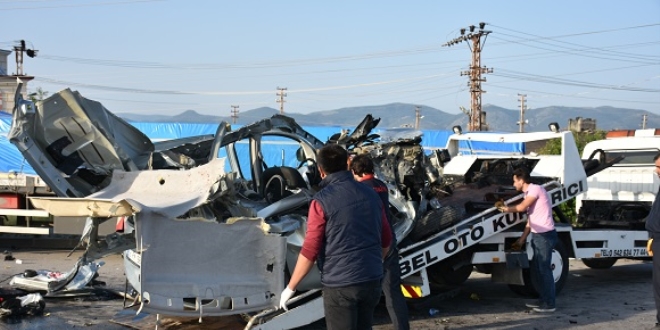 Amasya'da feci kaza: 3 l, 6 yaral