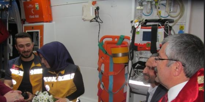 Ambulansın sireni bu kez mutluluk için çaldı