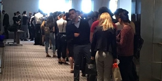Emirates, 74 bin lira maaş vereceği Türkleri bulmaya geliyor