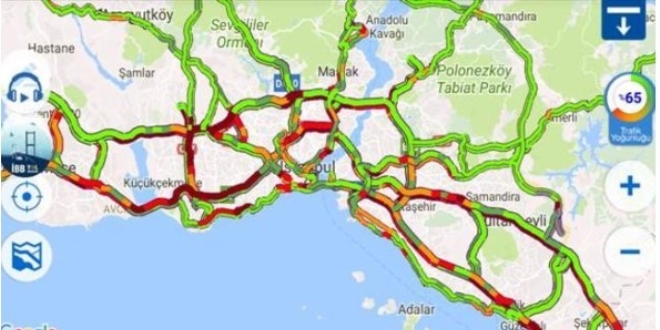 stanbul'da bayram trafii younluu balad