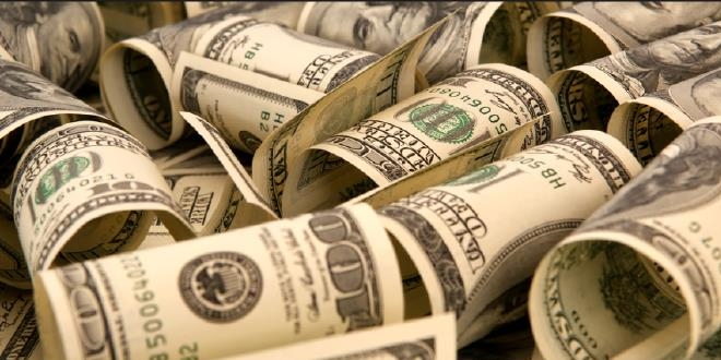 Doların bayramı seyranı yok, 4,76'ya kadar çıktı