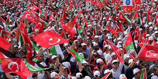 İstanbul'daki mitinglerde 18 bin polis görev yapacak
