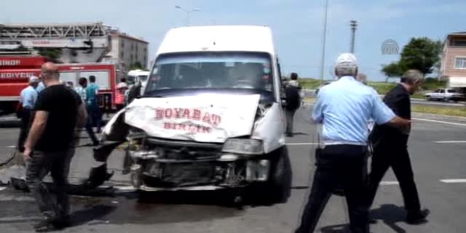 Sinop'ta trafik kazaları: 11 yaralı