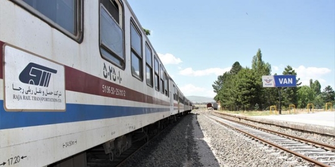 Tebriz-Van tren seferleri başladı