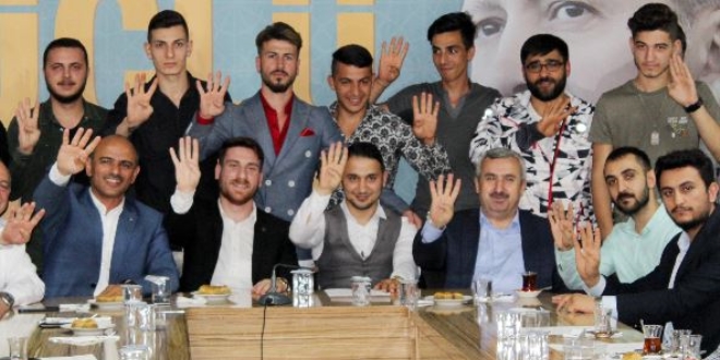 Akşener, Kocaeli mitinginde şok yaşadı