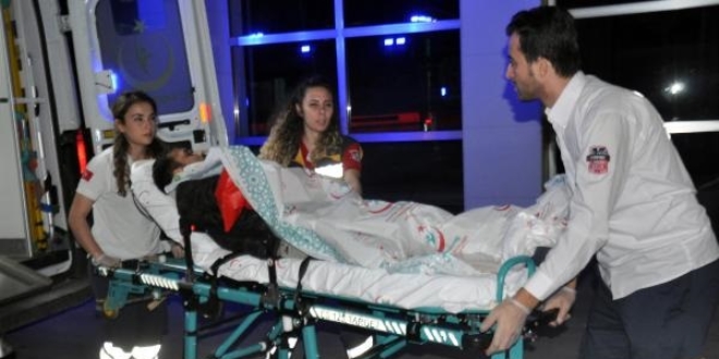 Babasının minibüsünü kaçıran 13 yaşındaki çocuk, ortalığı birbirine kattı