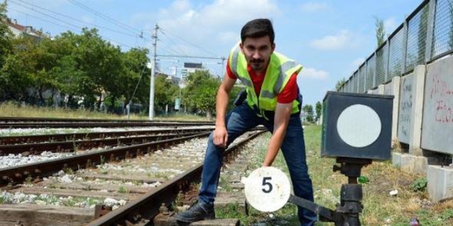 Tren teşkil görevlisinin müzik aşkı