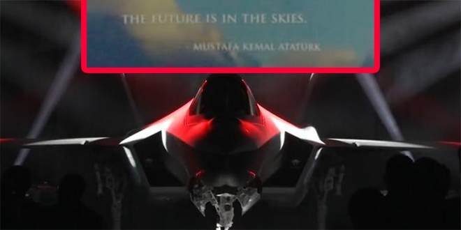 F-35'ler teslim edildi... Törende dikkat çeken yazı