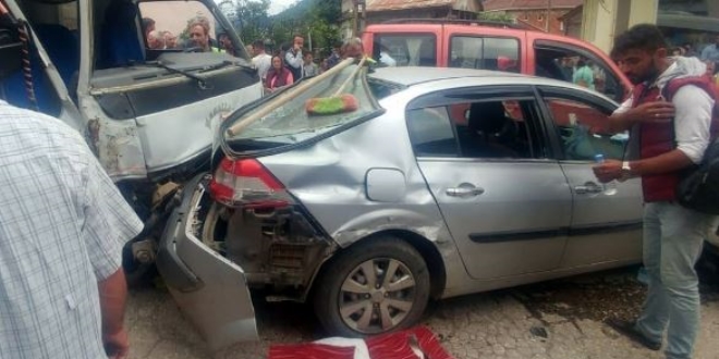 Ordu'da düğün konvoyu faciadan döndü: 11 yaralı