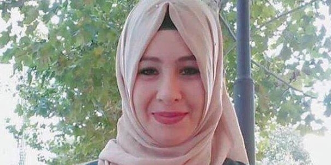 Trenin çarptığı genç kız yaşam savaşını kaybetti