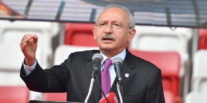 Kılıçdaroğlu'ndan yaralanan CHP'li gence ziyaret