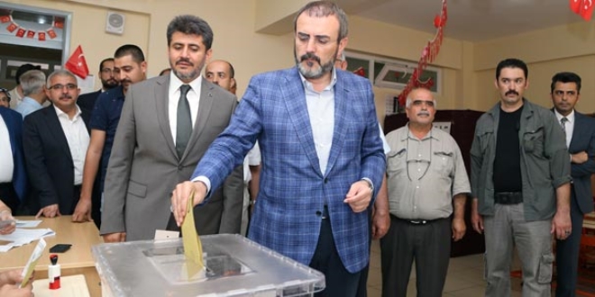 Mahir Ünal'ın oy kullandığı sandıktan 'Erdoğan' çıktı