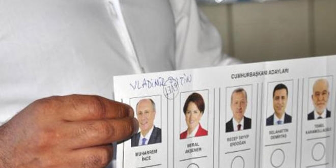 Manavgat'ta Vladimir Putin'e oy çıktı