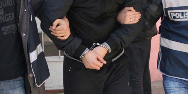 Oy kullanan FETÖ şüphelisi eski 3. sınıf Emniyet Müdürü gözaltına alındı