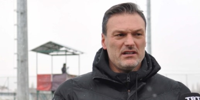 Milletvekili seçilen Alpay Özalan babasını kaybetti