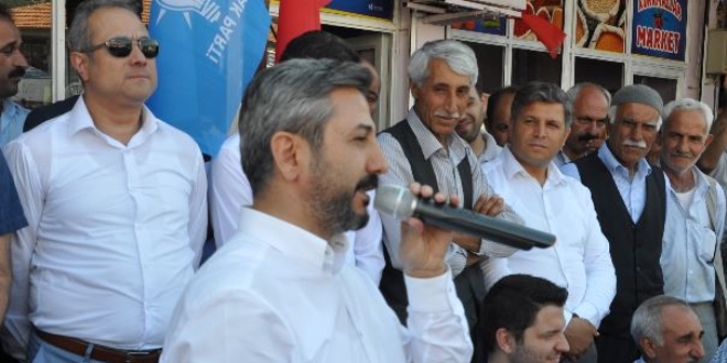 AK Parti'den Sincik'e teekkr karmas