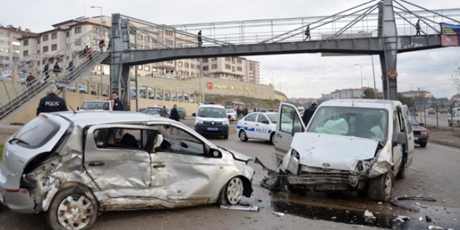 Trafik kazalar bir nceki yla gre artt