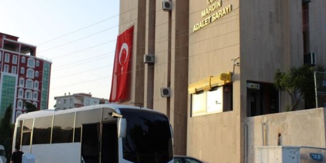 Açığa alınan vali yardımcısı FETÖ'den gözaltına alındı