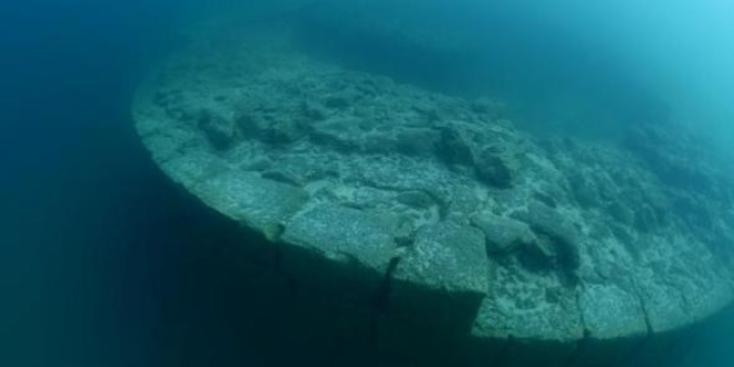 Van Gölü derinliklerinde yeni yapılara ulaşıldı