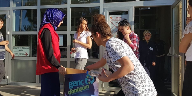 Sınav kalemleri ihtiyaç sahibi çocuklar için toplandı
