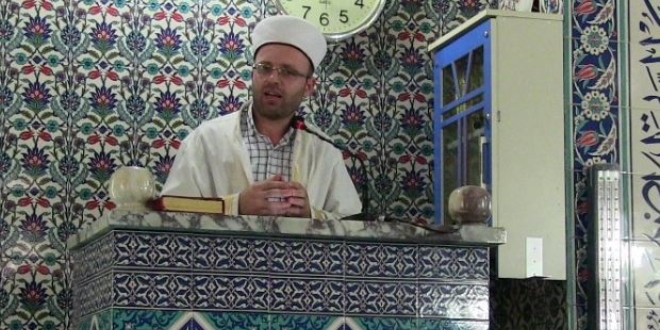 İmam, alkollü şahıs tarafından darp edildi