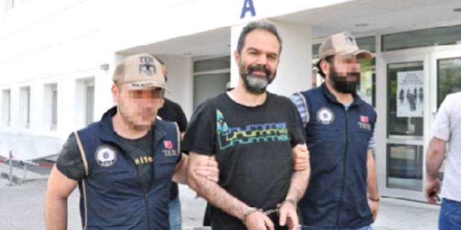 'FETÖ'nün altın çocuğu' kamerayla 24 saat takip ediliyormuş