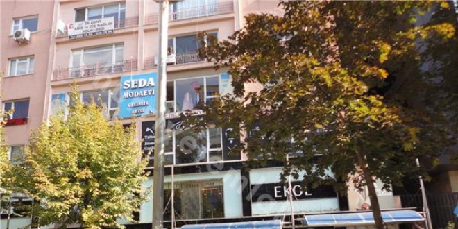 Başkent'te İzmir Caddesi yenileniyor