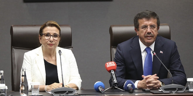 Pekcan, görevi Zeybekci'den devraldı