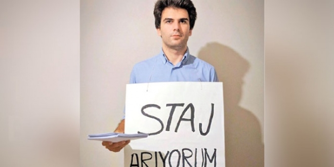 Sokakta staj yapacak yer arayan Boğaziçili!