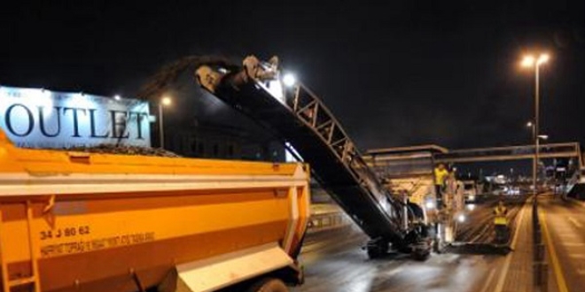 İBB'den megakentin yollarına 2 milyon ton asfalt