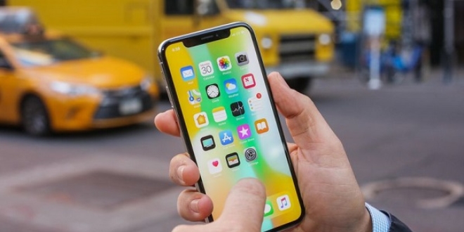Dolar arttı, iPhone fiyatları fırladı!