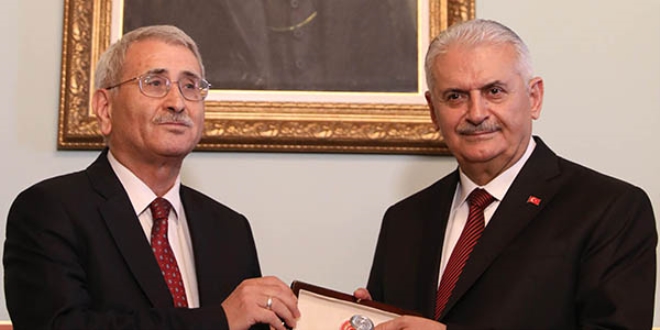 Binali Yıldırım TBMM Başkanlık görevini devraldı