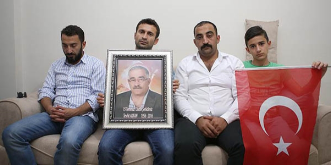 Baba şehit, iki kardeş gazi oldu