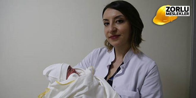 'Bebek ağlayınca zorluk bitiyor'