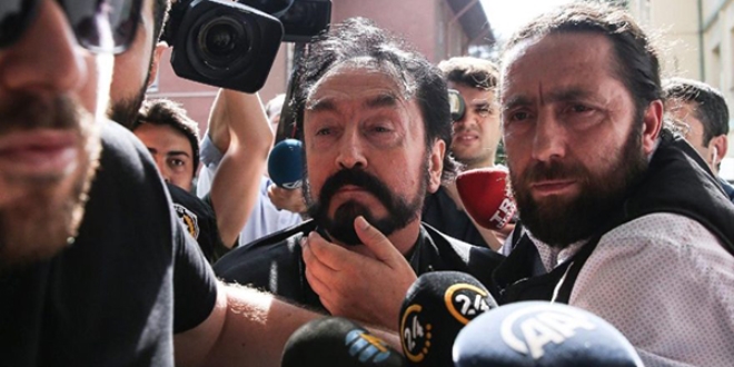 Oktar, FETÖ'cüler ve Yahudi milletvekiliyle görüşmüş
