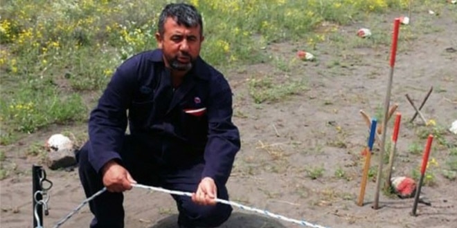 Sınırda mayın temizliği yapan işçinin parmakları koptu