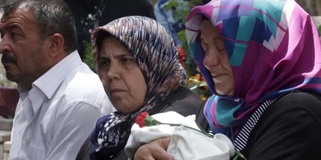 Şehidin adı yeni doğan yeğenine şehitlikte verildi