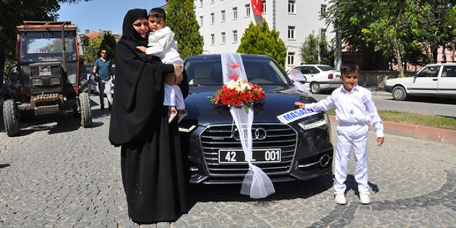 Makam aracı şehit çocuklarının sünnet arabası oldu