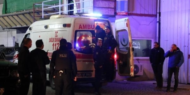 Beyoğlu'nda otopark kavgası: 1 polis yaralı
