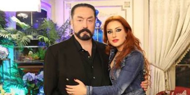 Adnan Oktar operasyonunda Şener Şen'in yeğeni de gözaltında