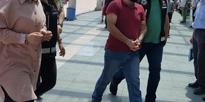 FETÖ zanlısı eski öğretmen çift tutuklandı